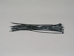 Vázací páska 2,6 x 200mm černá